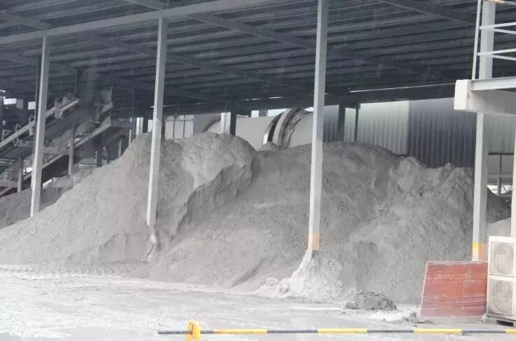 各省级发展改革委要会同交通主管部门保障化肥及生产原料水路、公路运输通畅;发挥农资骨干流通走廊作用