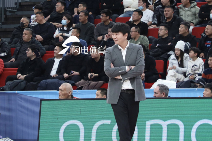 山东男篮客场挑战连胜的上海队 邱彪坦言防守需