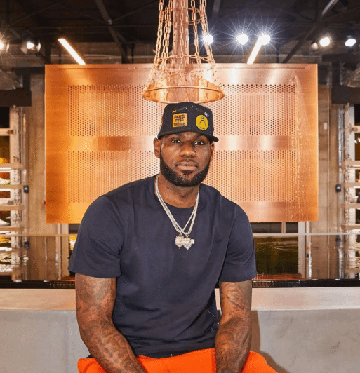 41岁詹姆斯超越帕里什成历史出场王 现役球员差