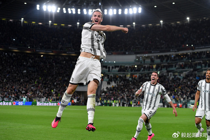 巴萨今夏锋线补强计划曝光：阿尔瓦雷斯成首选