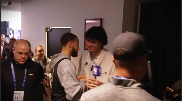 巴西球员桑托斯逆袭NBA获3年1500万续约