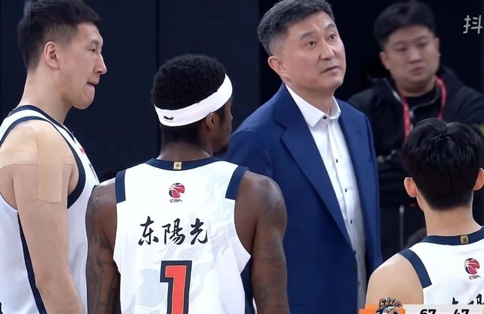 CBA常规赛36轮收官战：广东逆转青岛 四强格局生
