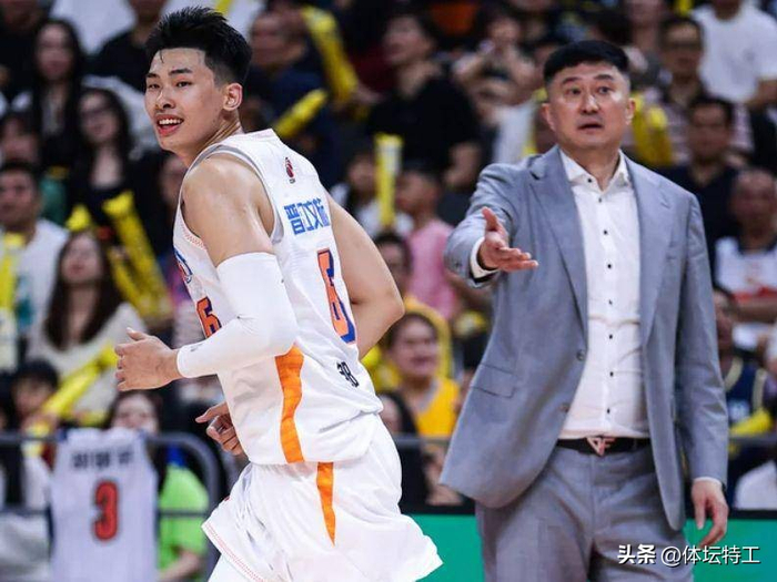 邹阳高效砍20+10掀翻广东 国家队锋线选择引争议